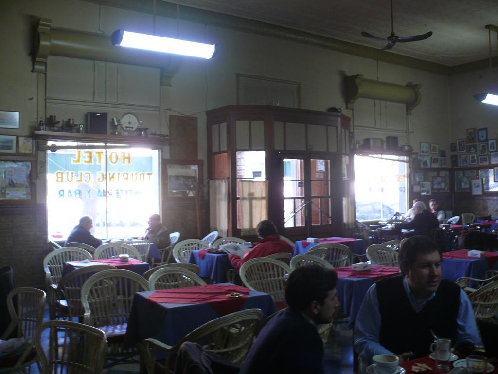 Hotel Touring Club Trelew Eksteriør bilde